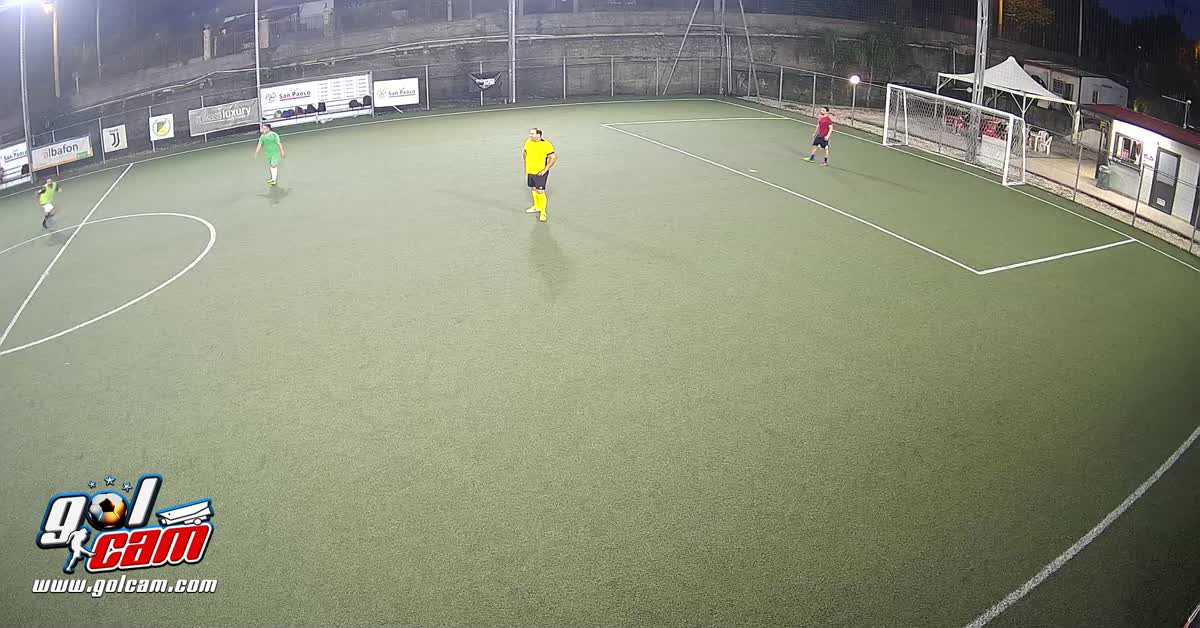Gol 2/ destro rasoterra