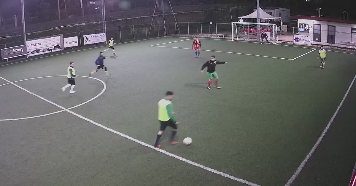 Gol in area