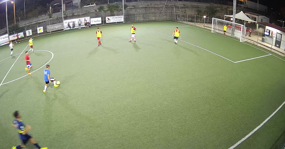 Bel tiro con gol