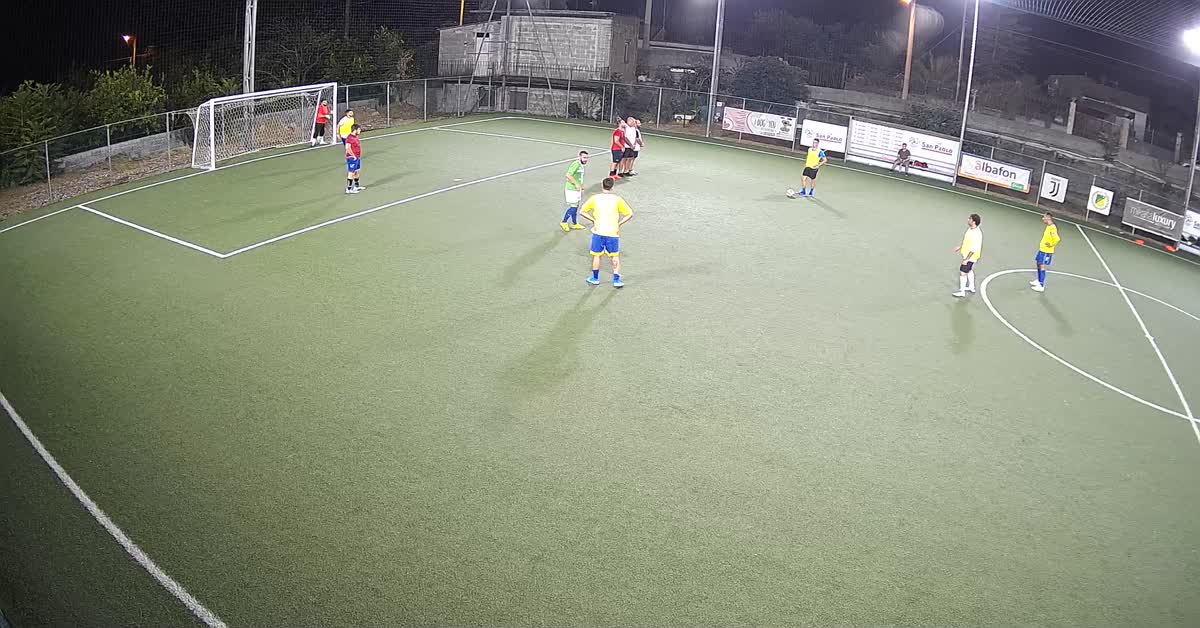 Palo palo goal