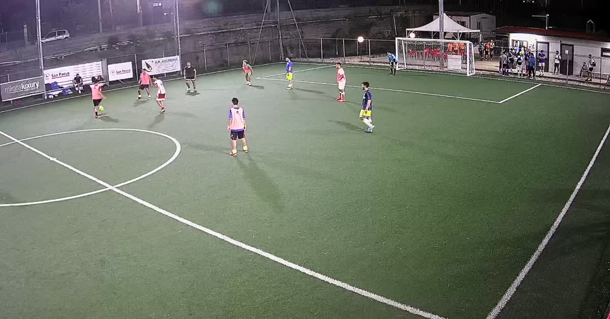Azione sulla fascia e gol
