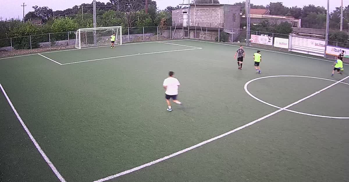 Tiro da fuori