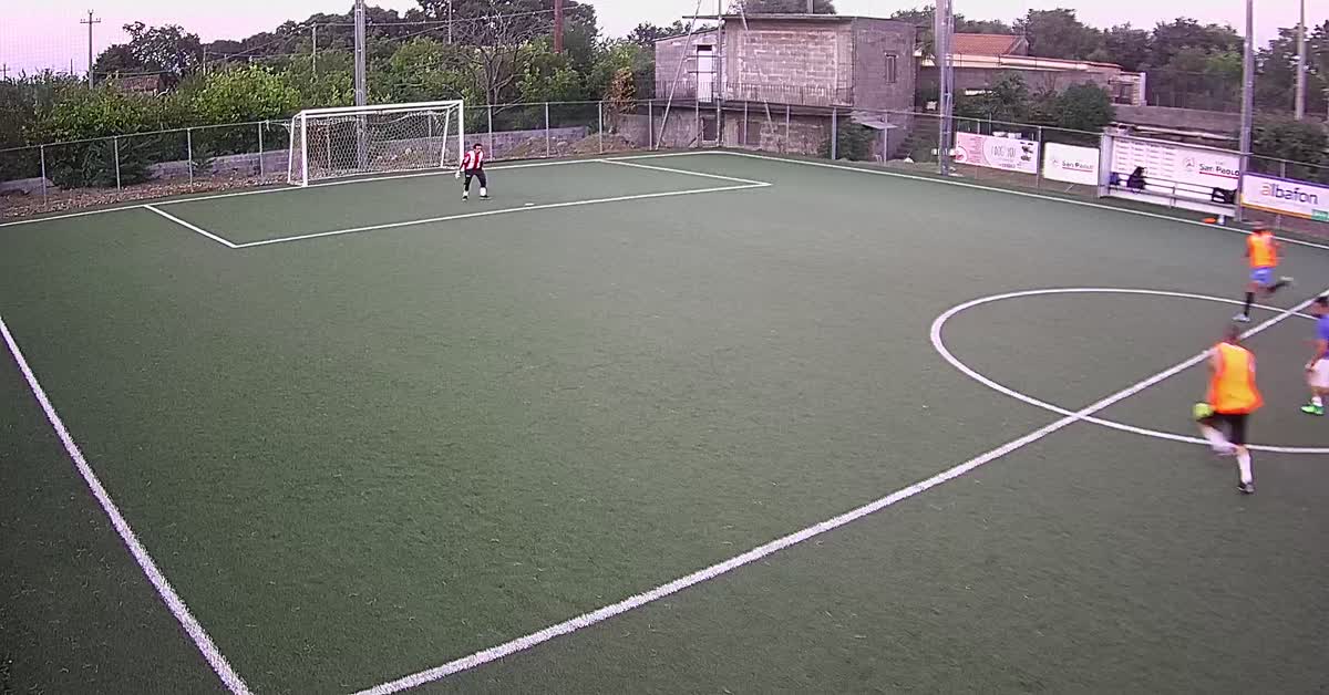 Doppio passo e tunnel con gol