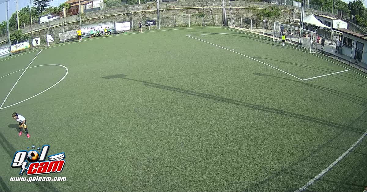 azione da centrocampo