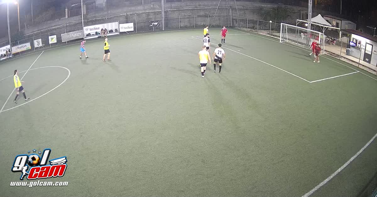 Gol da calcio d"angolo