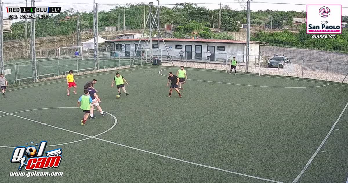TIRO DA FUORI 