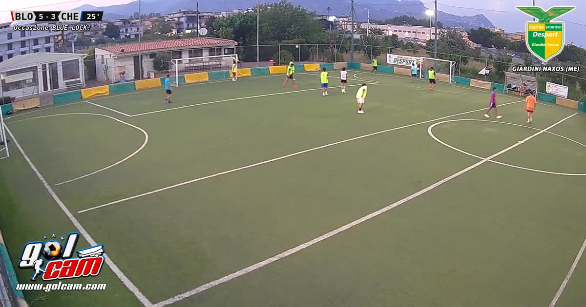 gol di testa sfiorato