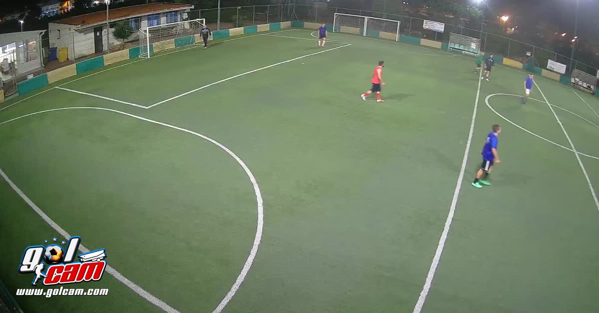 Tiro da fuori gol