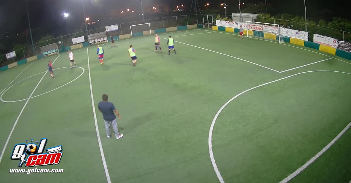 Da centrocampo 