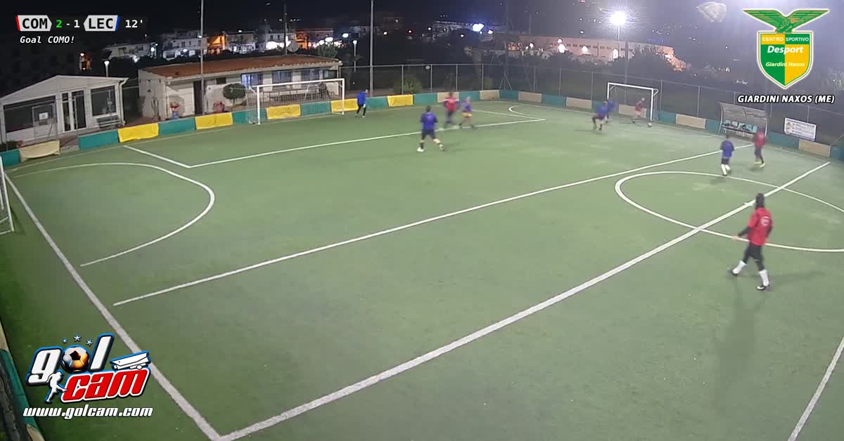 Uno due e goal di esterno