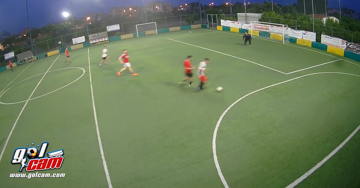Gol da fuori area