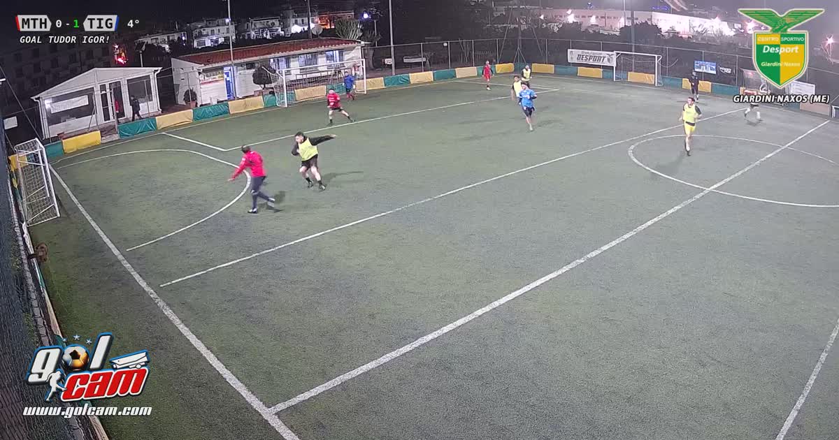 Uno due e gol a giro