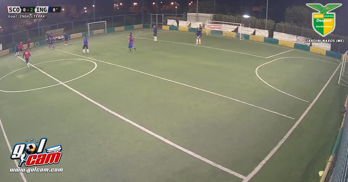 Dribbling in mezzo a due e gol
