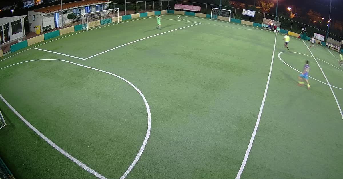 Tiro da fuori
