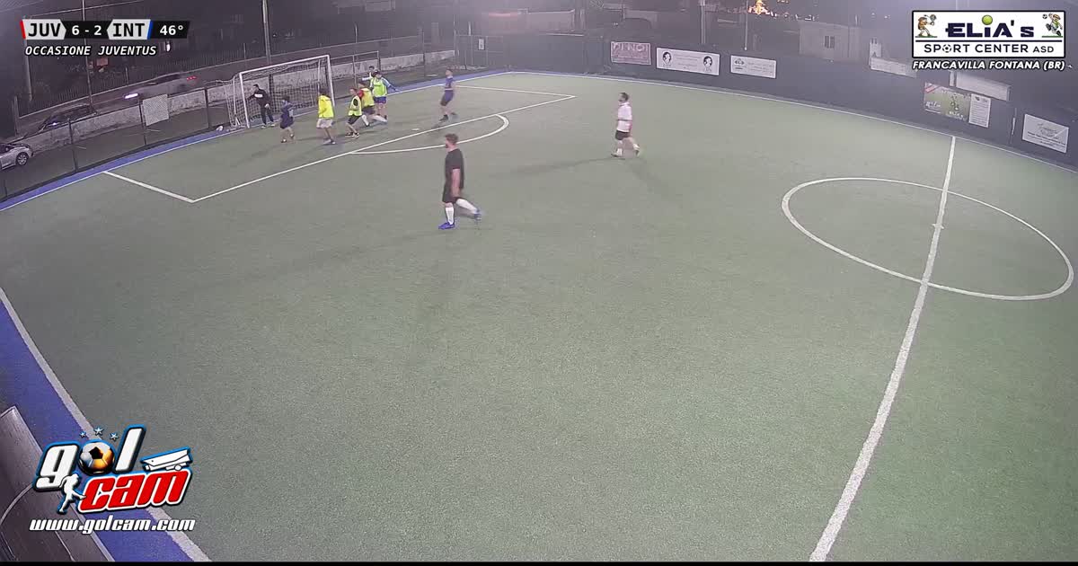 palo su calcio d"angolo