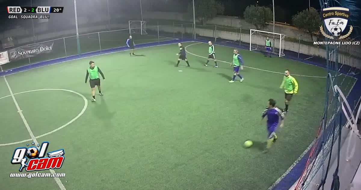 Azione perfetta gol facile 