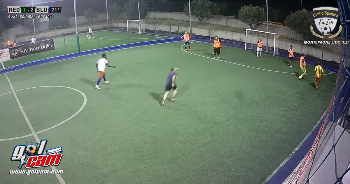 Felice gran tiro da fuori
