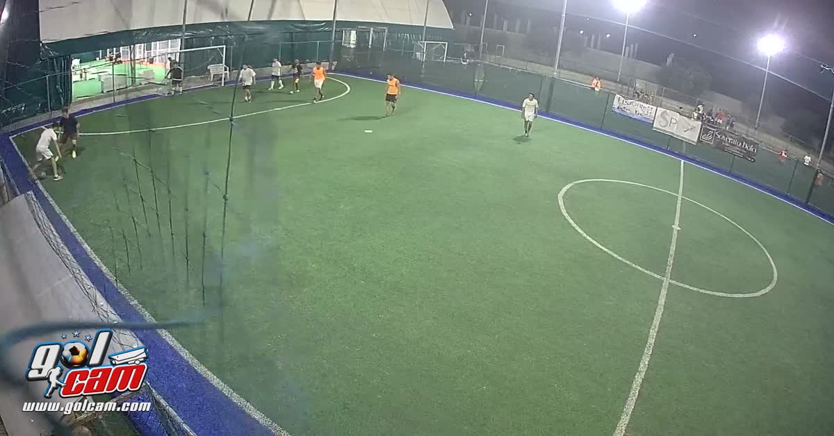 Tiro da fuori e goal