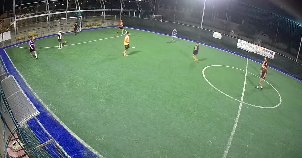 Leo-Gol da fuori