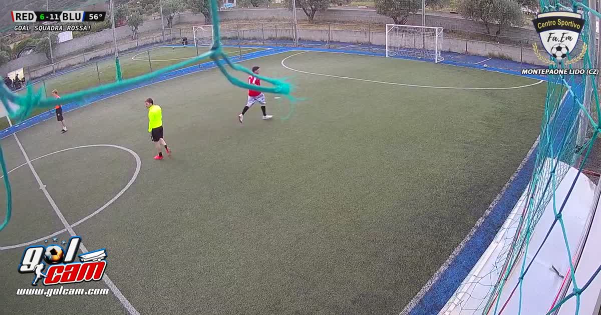 ESTERNO DAVANTI LA PORTA