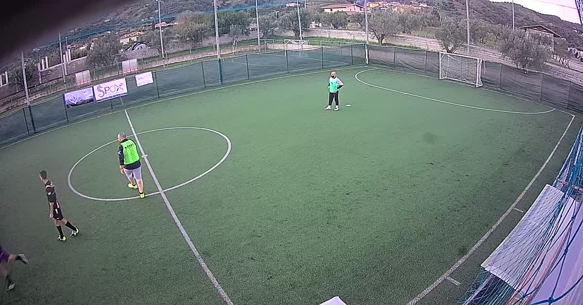 Gol con tunnel