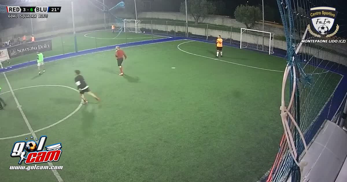 Gol dentro area