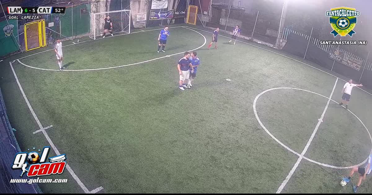   Gol fuori area