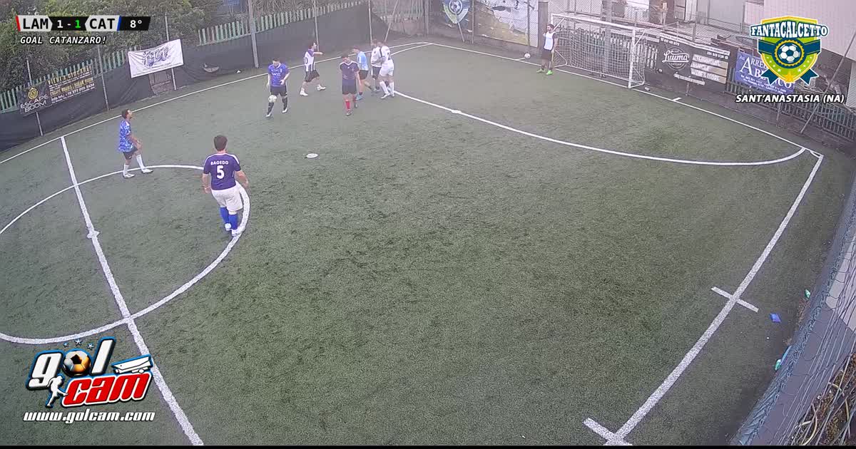 Punizione incredibile assurda