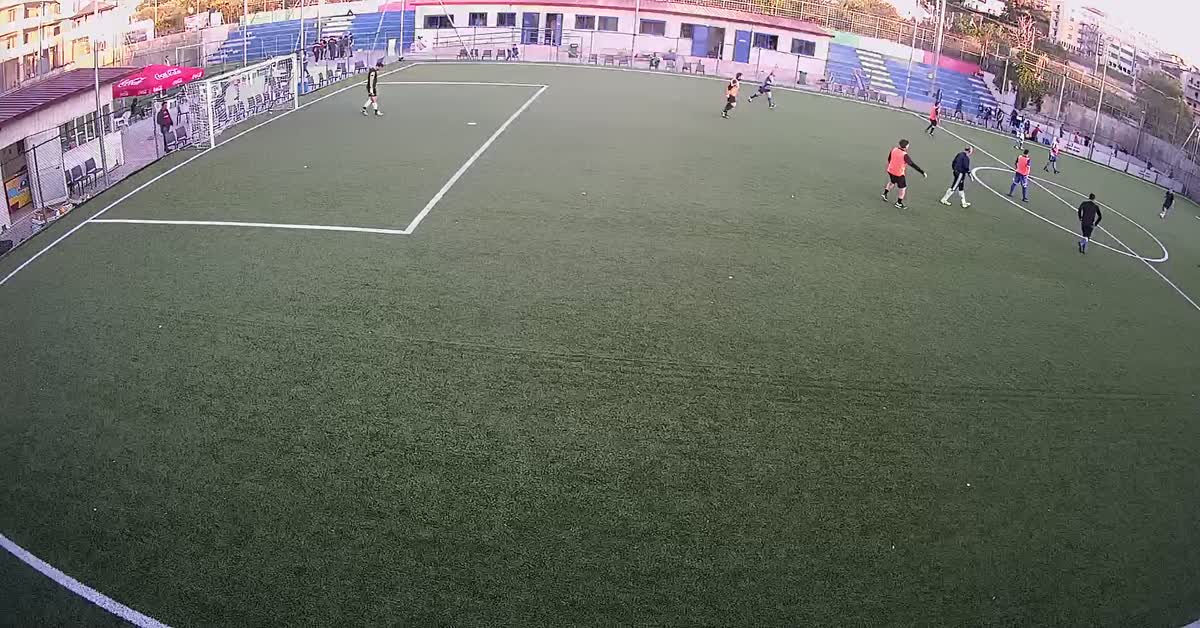 GOL 1 TIRO DA FUORI