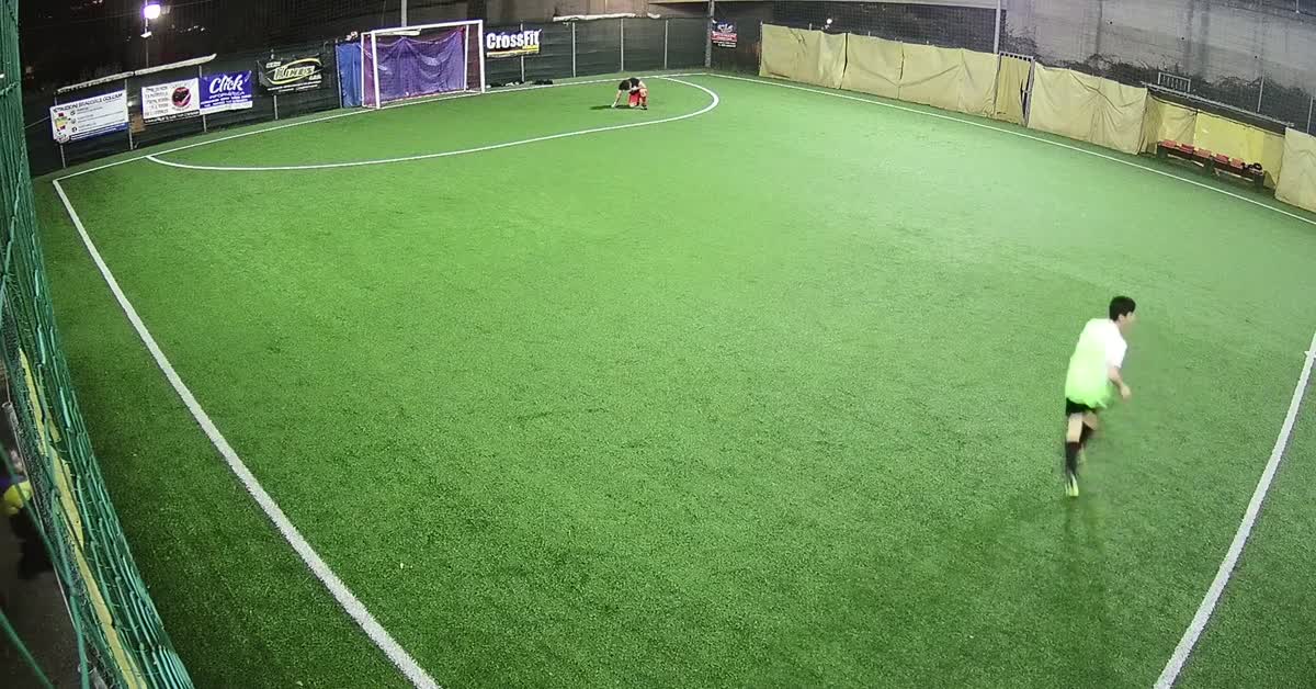 Tocco sotto porta gol