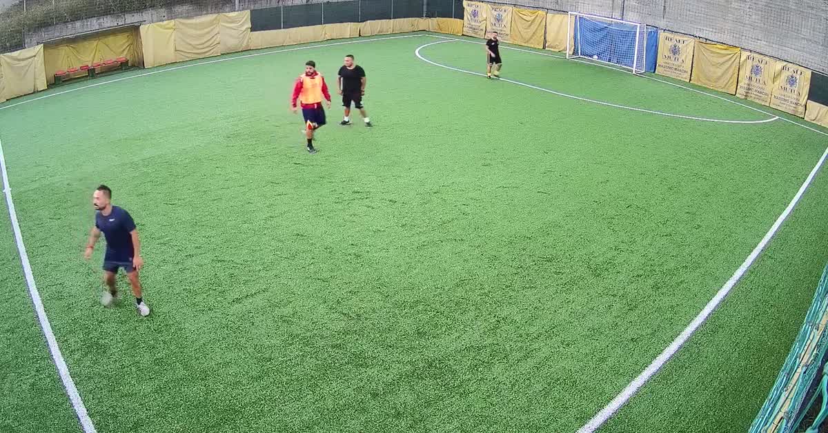 Tunnel e gol 