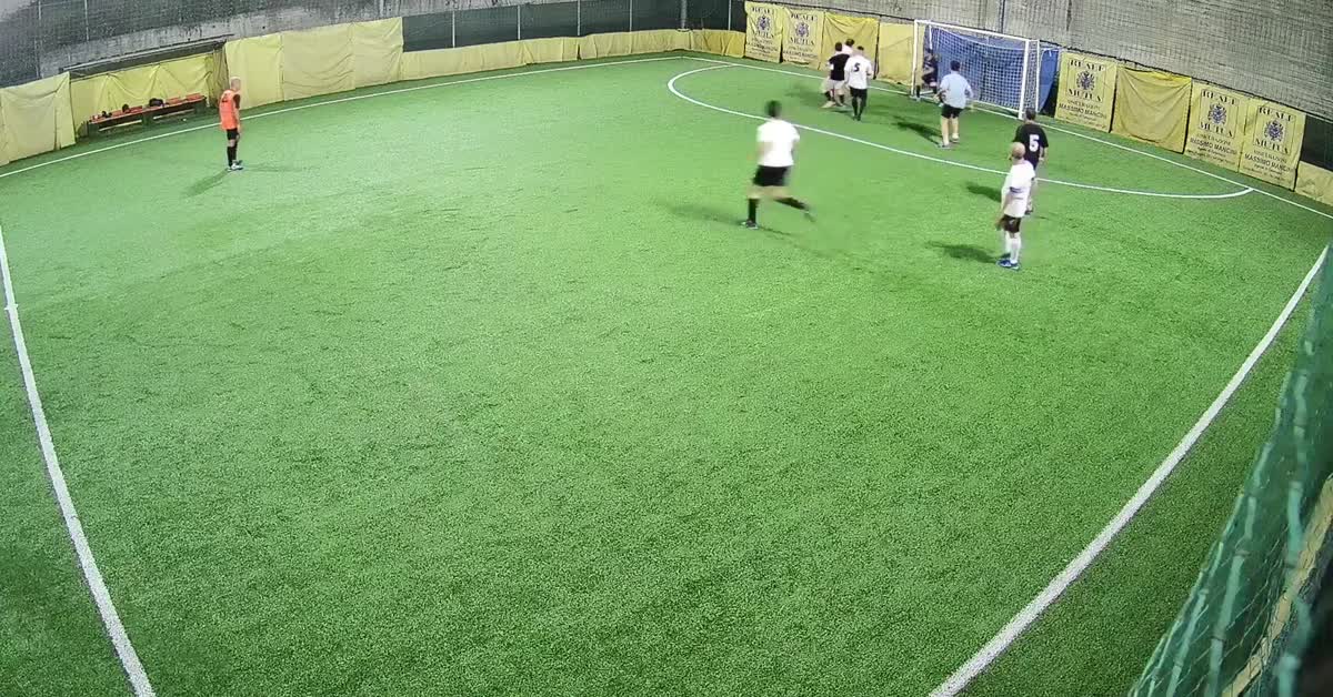 tiro da fuori gol