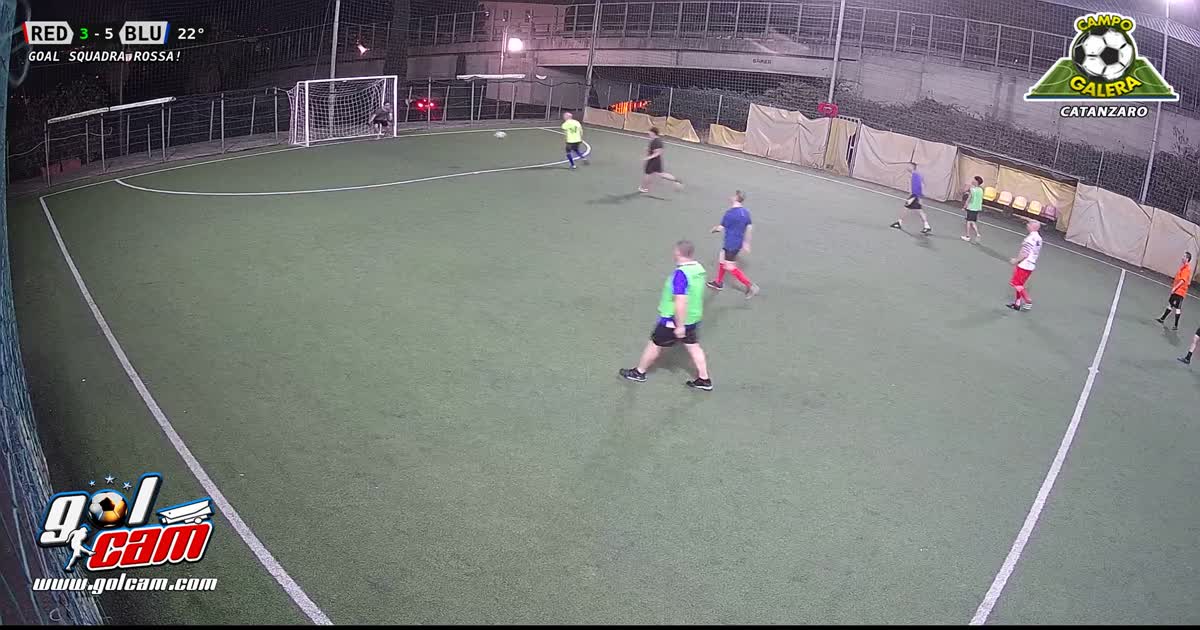 Sassata dalla distanza gol