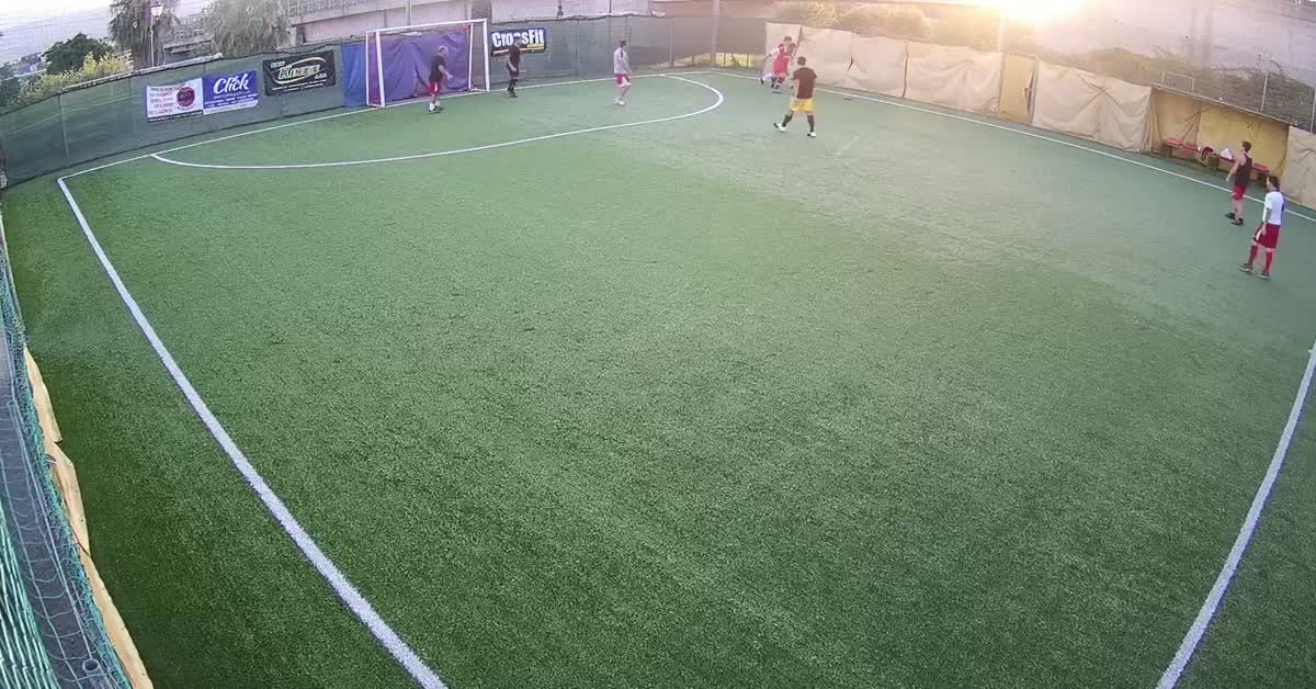 Gol tiro da fuori