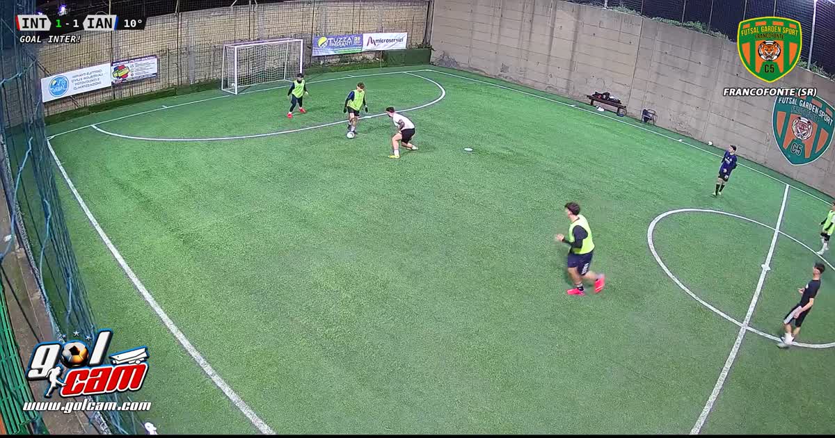 Dribbling sul portiere e gol