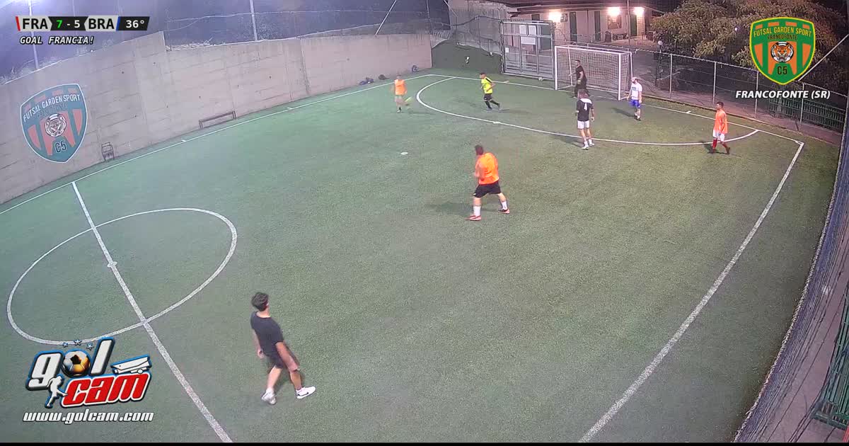 scatto + assist tacco + gol
