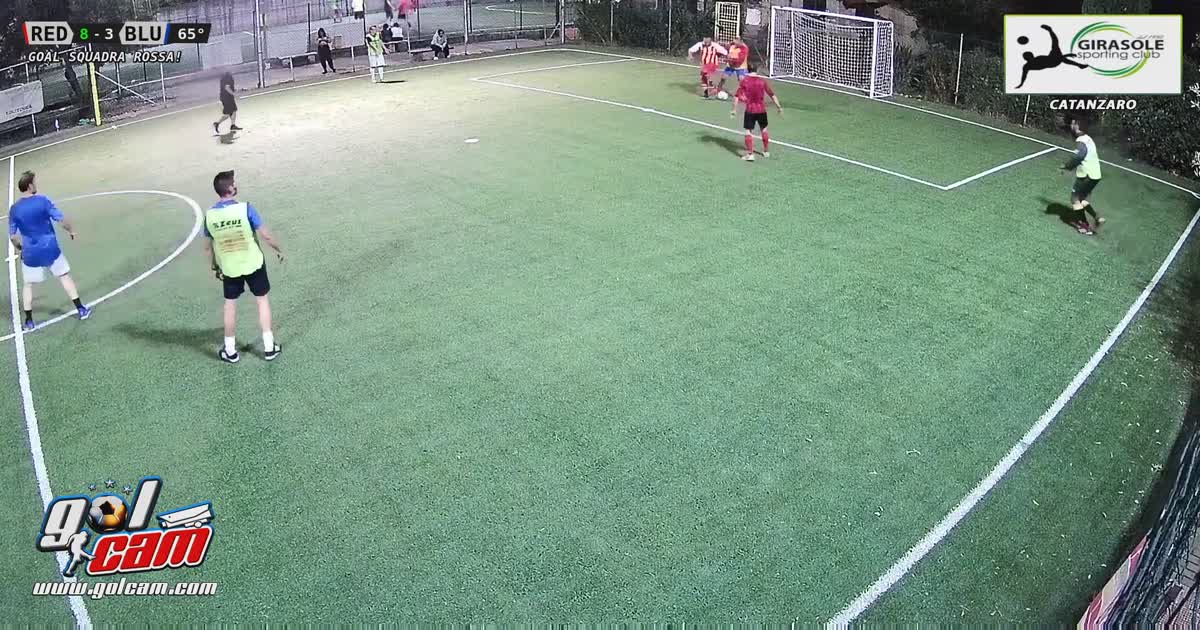Assist nello stretto