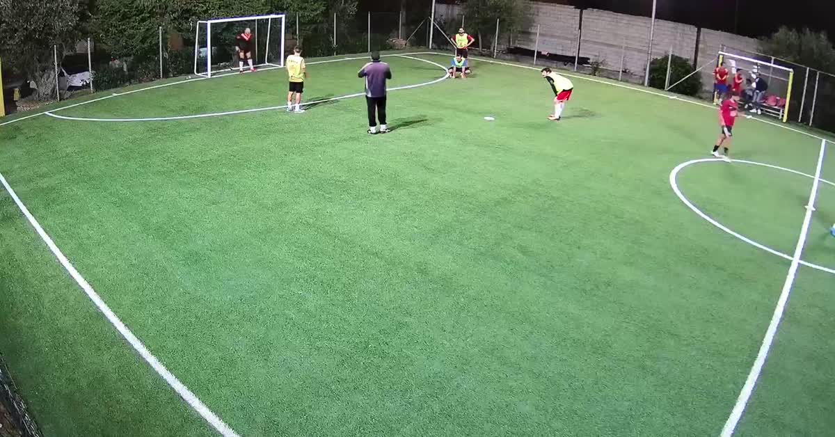 Gol sotto le gambe Nicholas