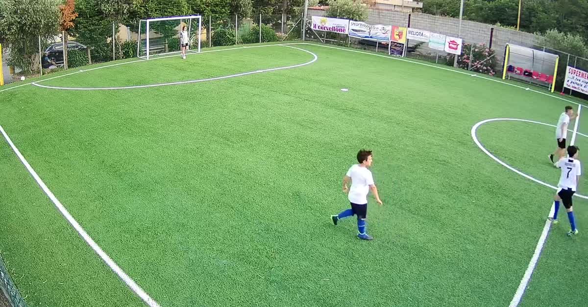 Gol di tacco senza vedere la p