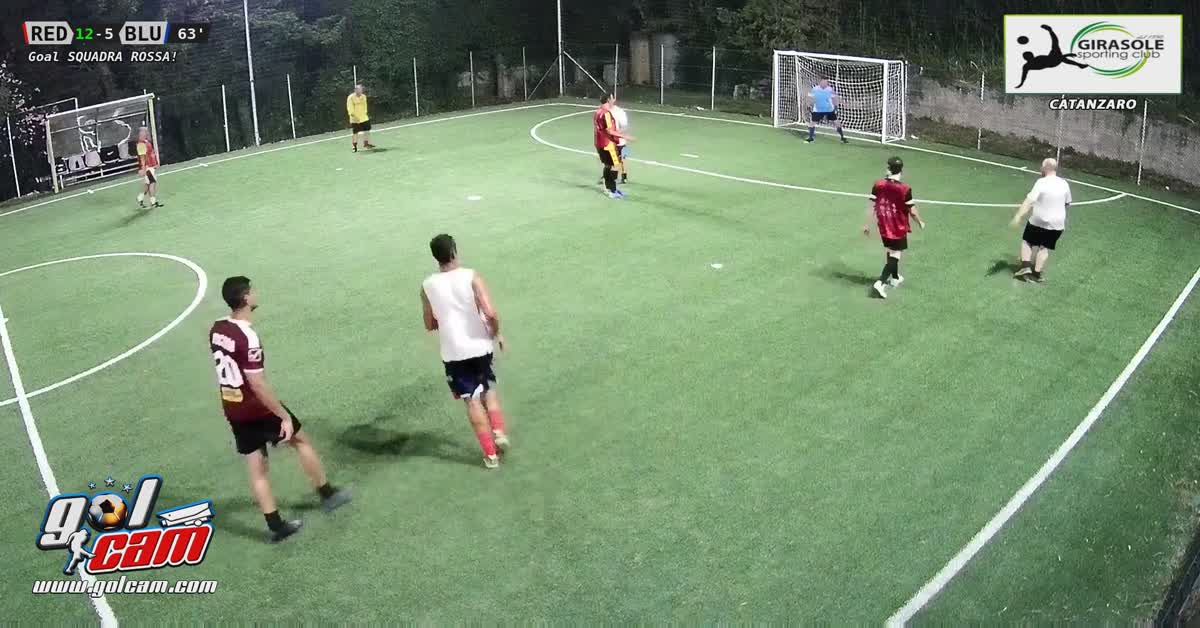 Stop di tacco e gol