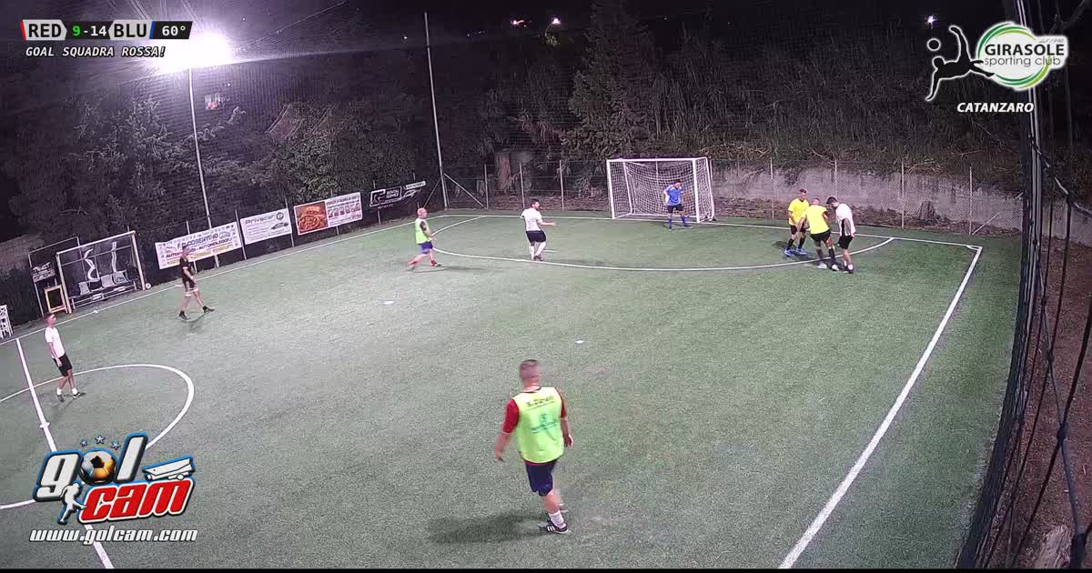 Tiro da fuori e gol