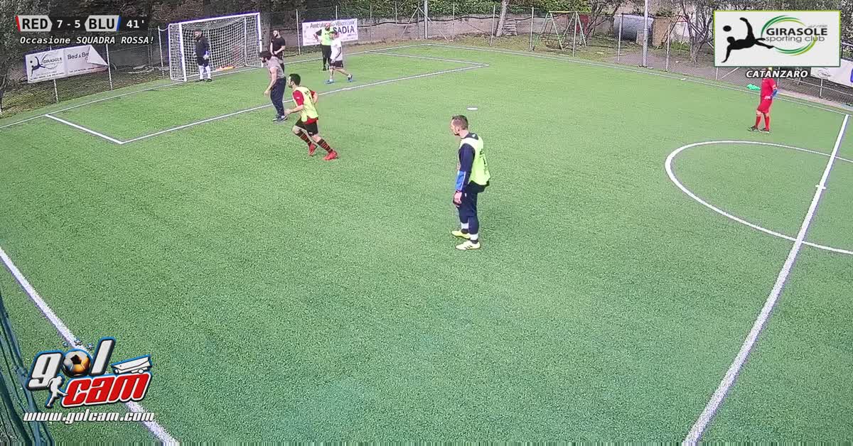 Tiro centrocampo