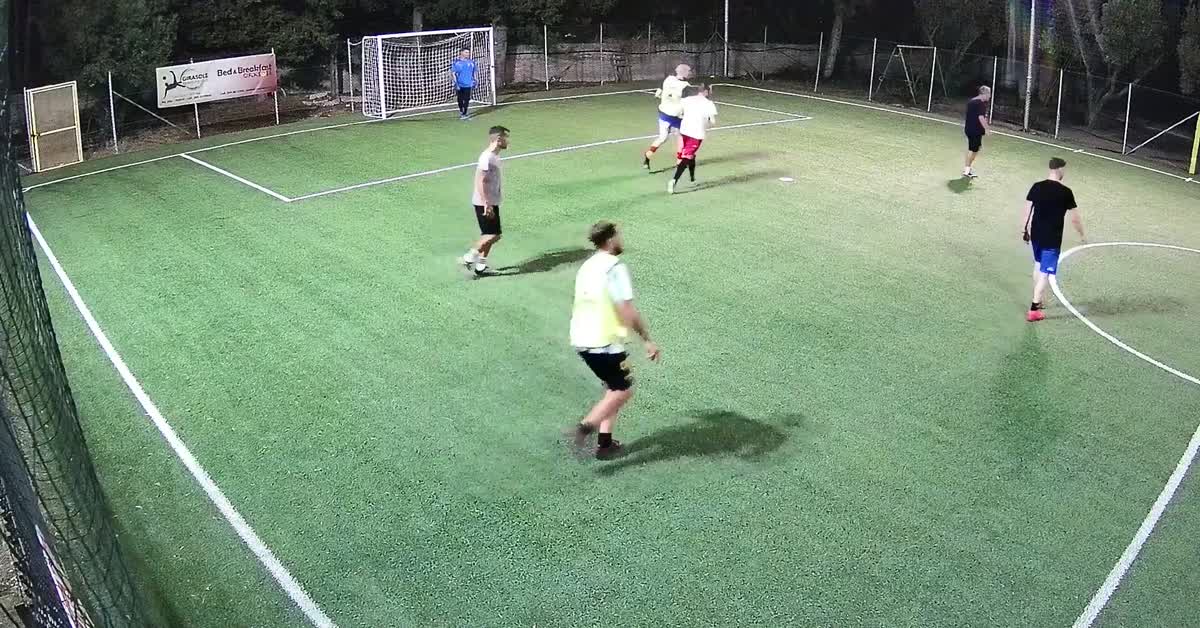 Tiro da fuori 
