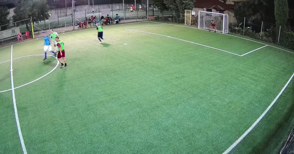 Gol da fuori a fil di palo 
