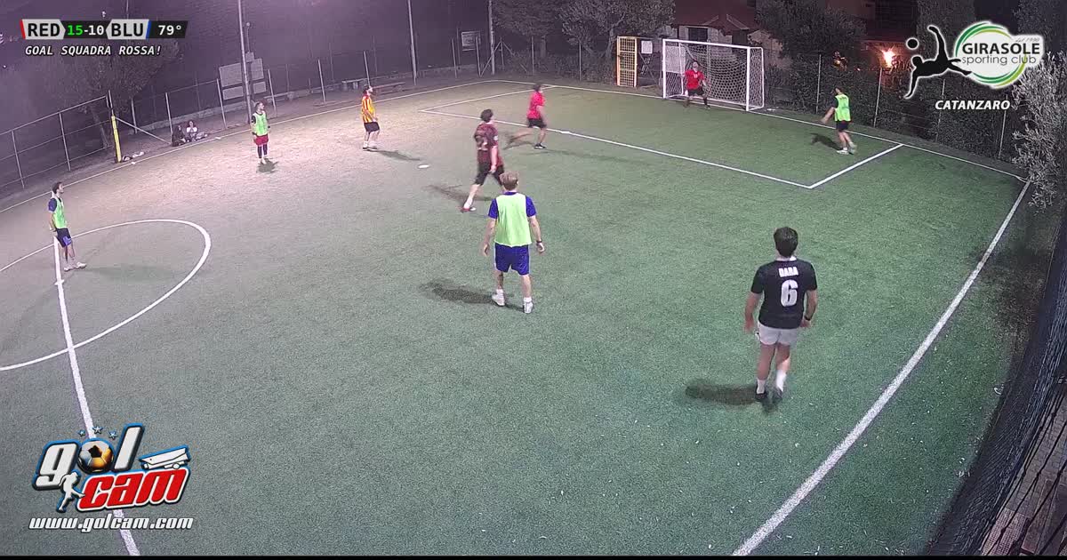 Tiro palo portiere