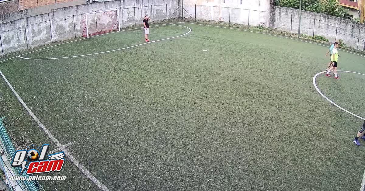 Tiro da fuori