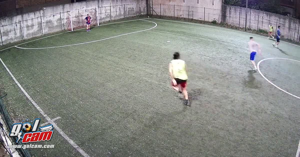 Assist man 3