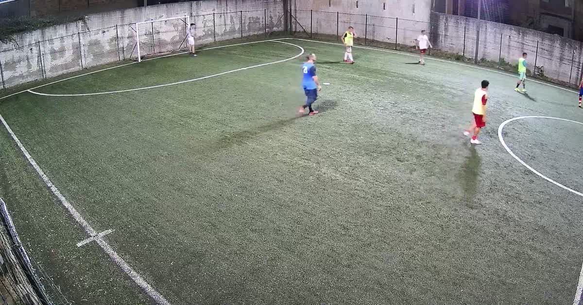 Tiro da fuori