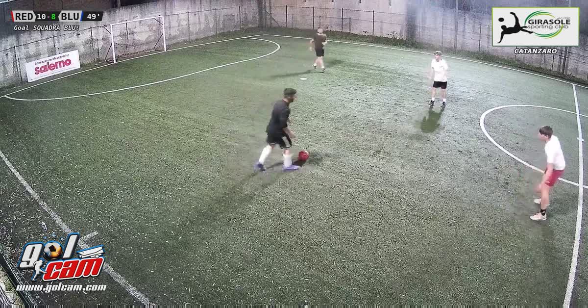 Tiro sul primo palo