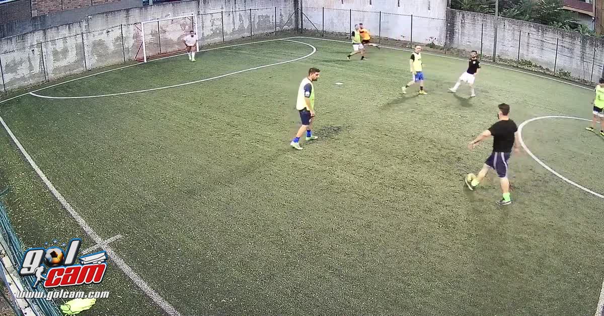 Tiro da fuori